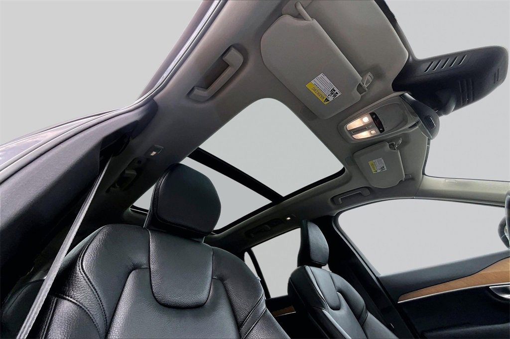 Certified 2023 Volvo XC90 B6 Plus image 27