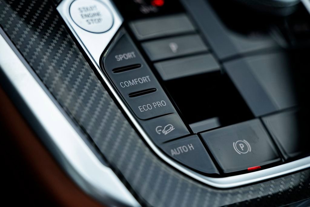 New 2026 BMW X5 M60i w/ Climate Comfort Package image 41