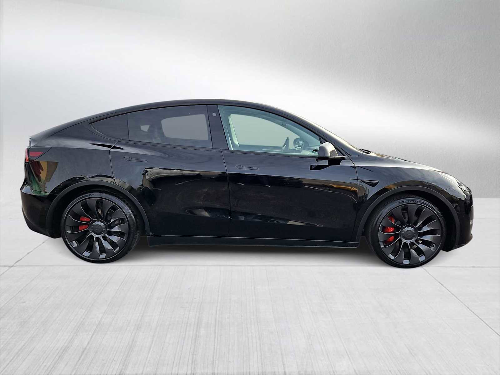 Used 2022 Tesla Model Y Performance image 9