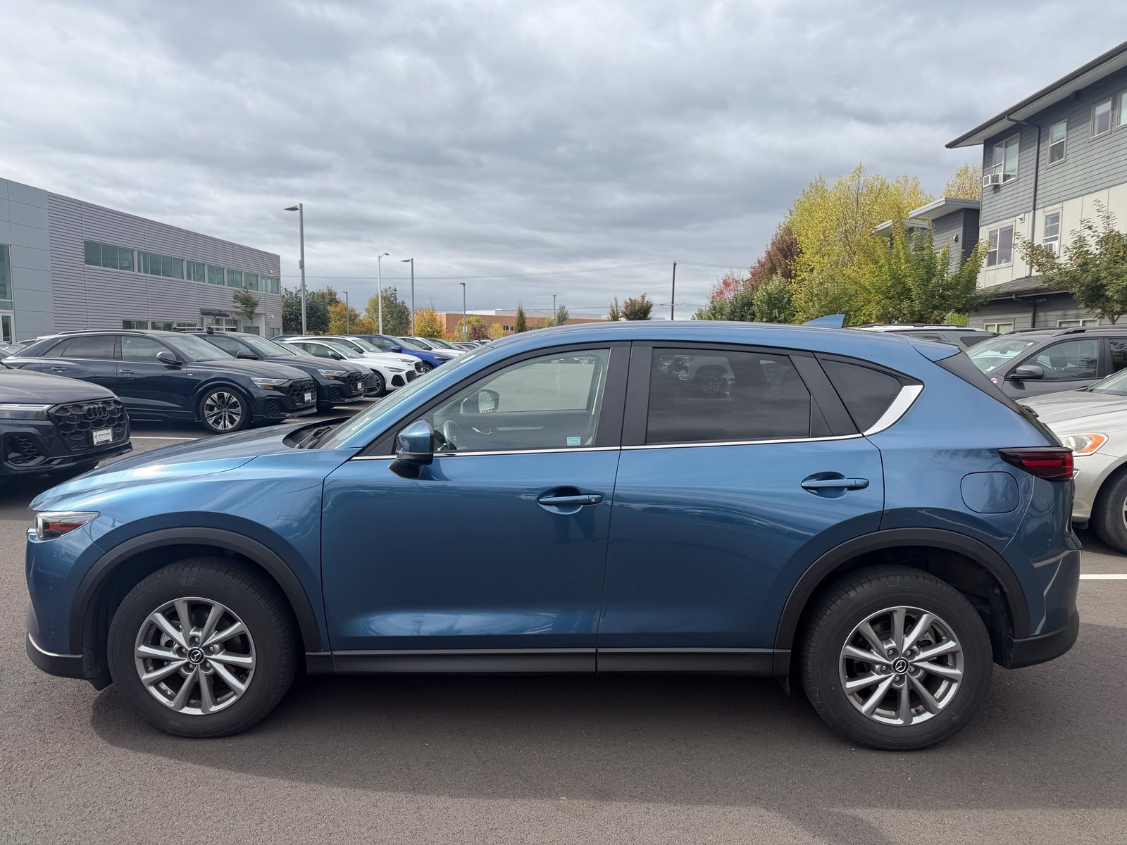 Used 2022 MAZDA CX-5 AWD 2.5 S w/ Select Package image 2