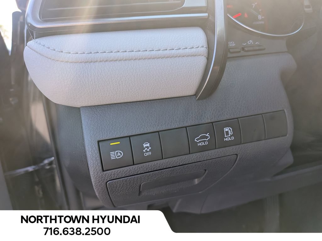 Used 2019 Toyota Camry XSE FWD image 28