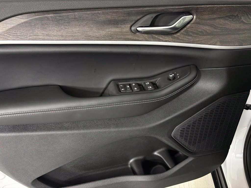 New 2027 Jeep Grand Cherokee Altitude AWD/4WD image 14