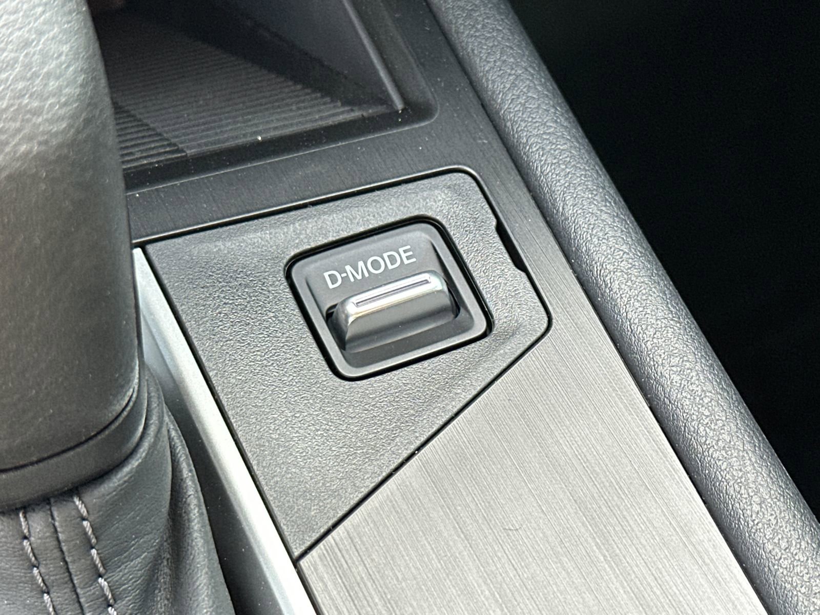 New 2026 Nissan Kicks S image 29