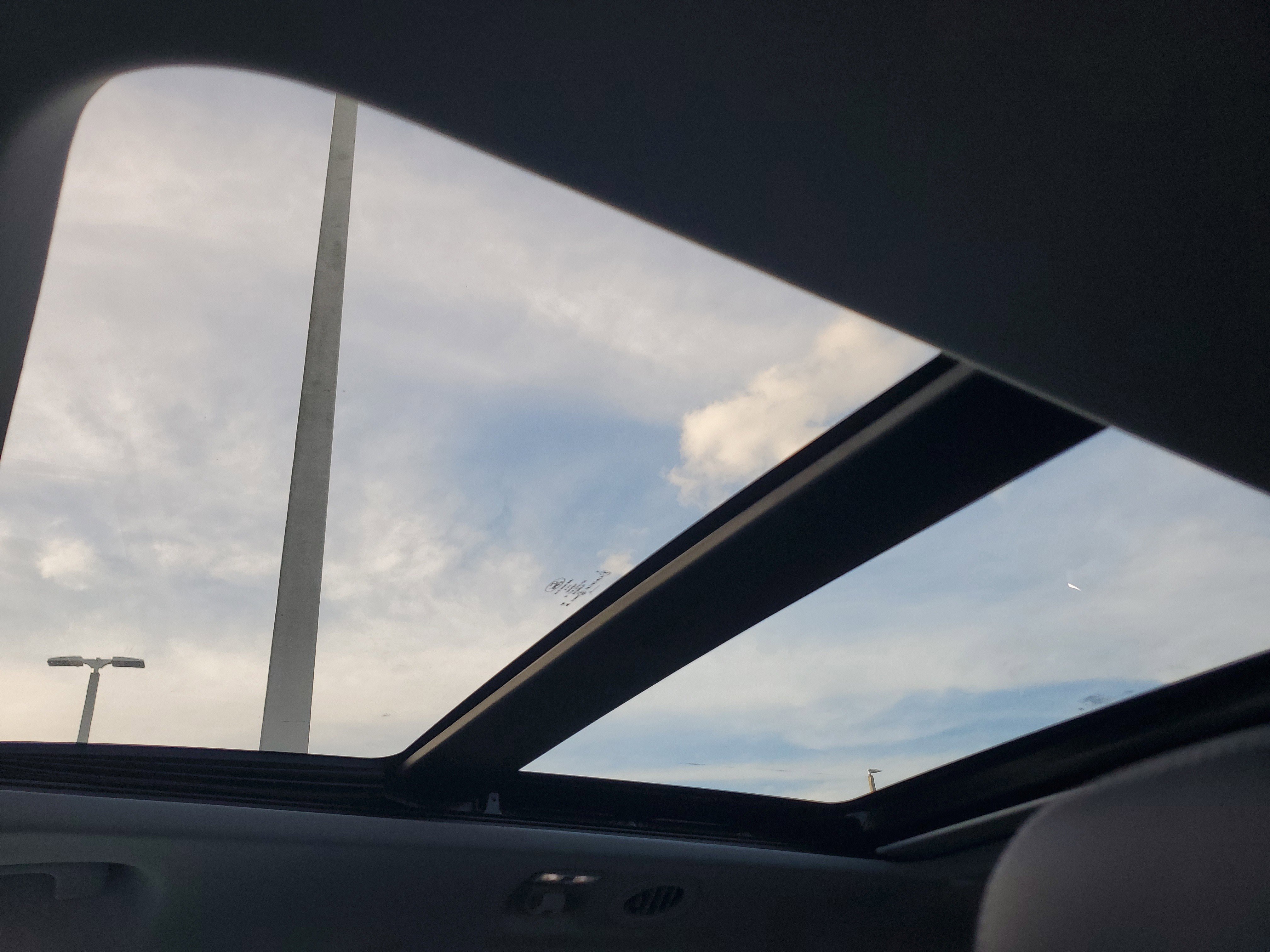 Used 2023 Ford Explorer XLT w/ Equipment Group 202A image 12