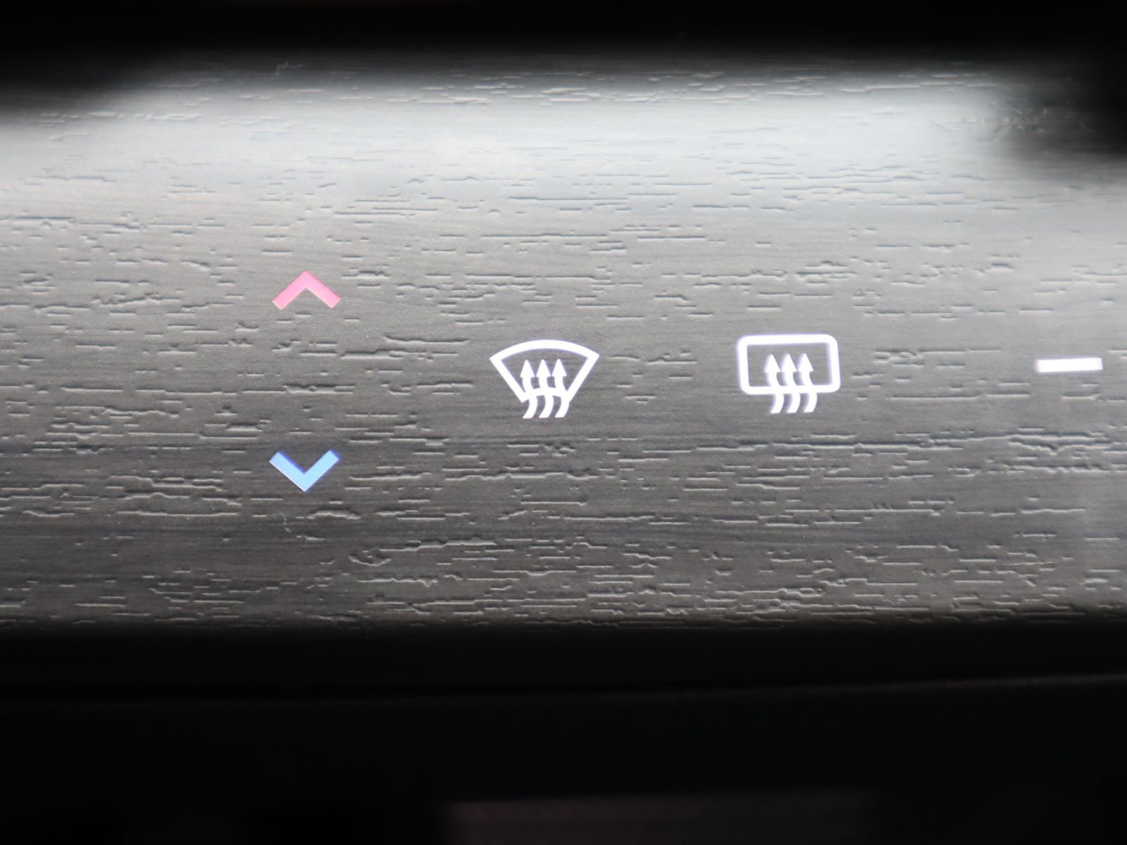 Used 2024 Nissan Ariya AWD image 43