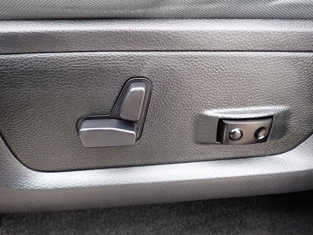 Used 2018 RAM 1500 Big Horn AWD/4WD image 12