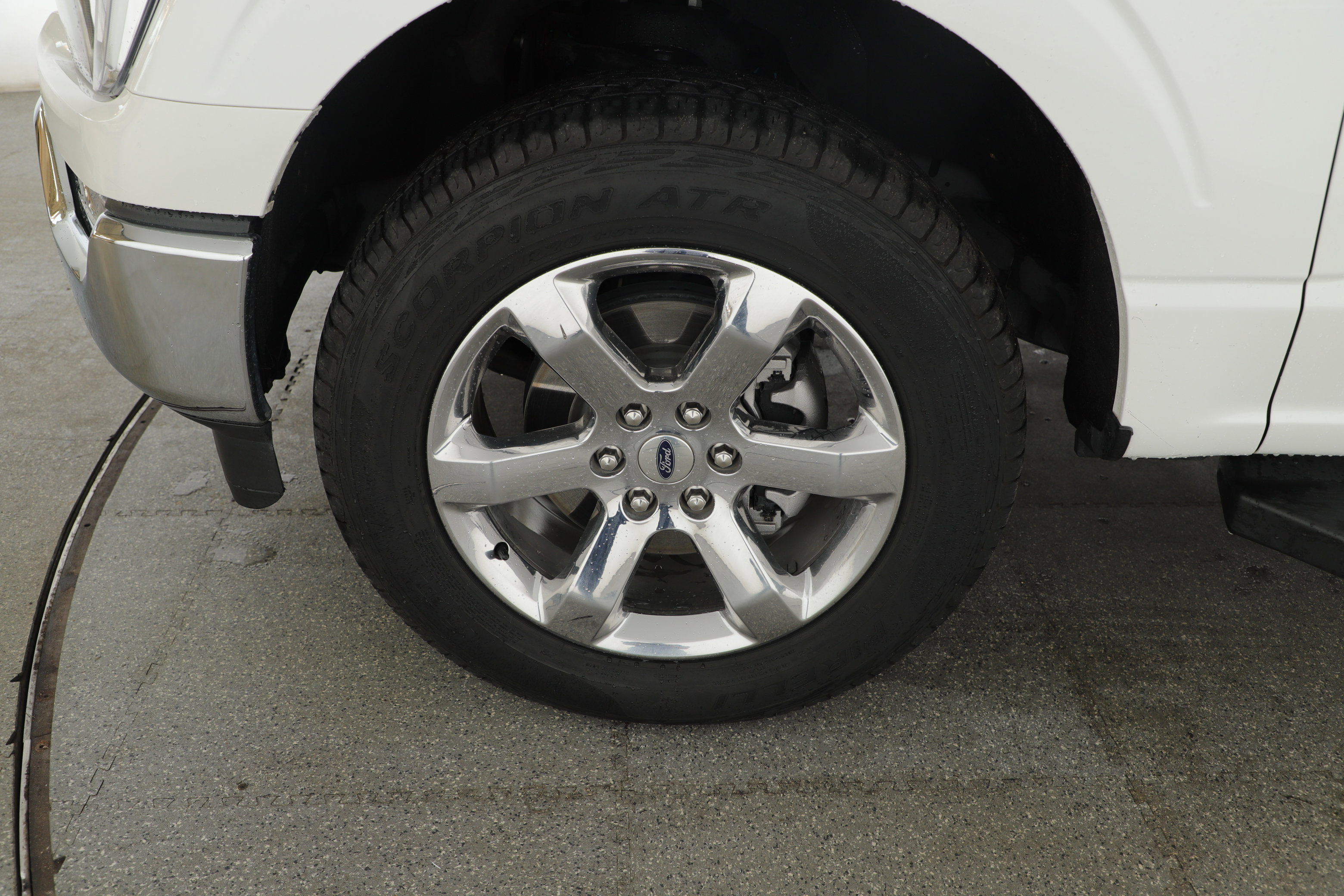 Used 2023 Ford F150 Lariat w/ Trailer Tow Package AWD/4WD image 5