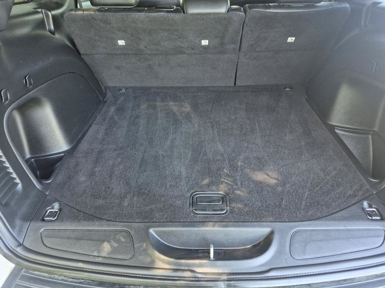 Used 2022 Jeep Grand Cherokee Laredo RWD image 24