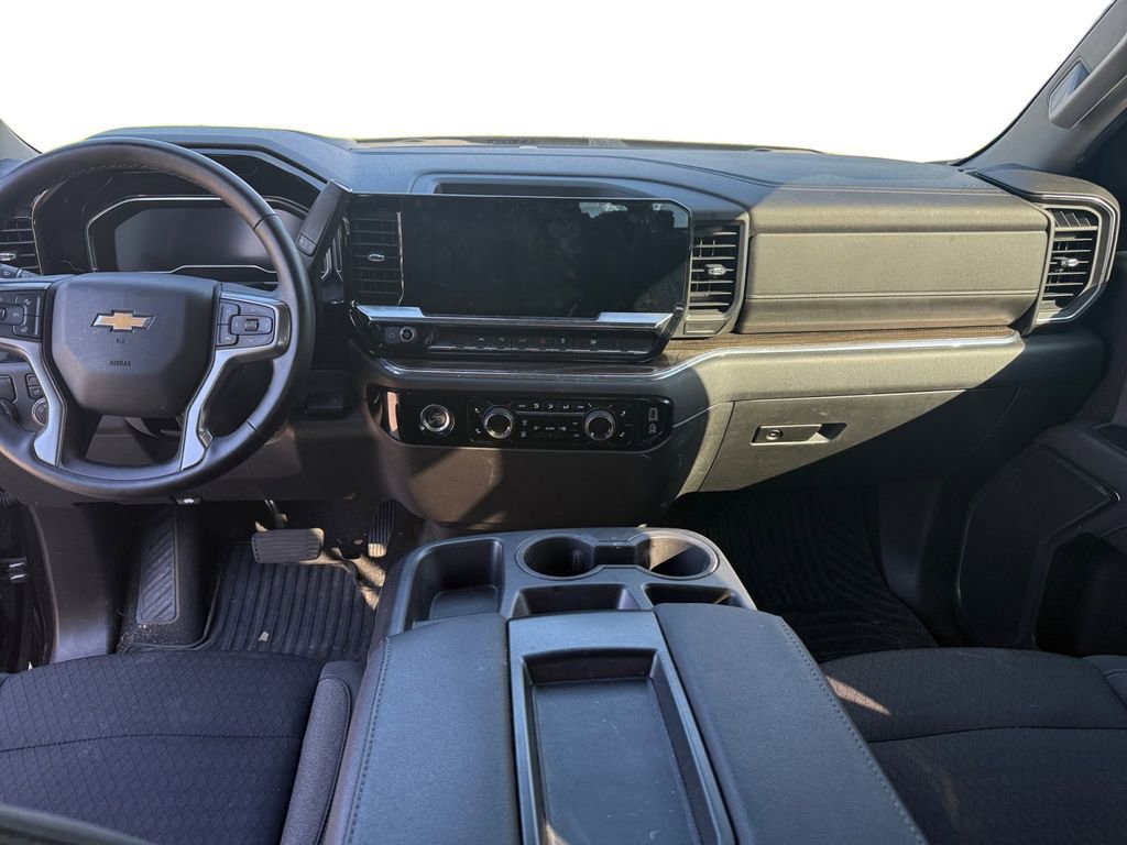 Used 2023 Chevrolet Silverado 1500 LT RWD image 10