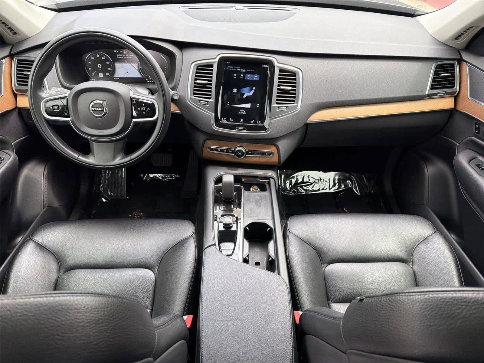 Used 2022 Volvo XC90 T8 Inscription Expression w/ Climate Package AWD/4WD image 11