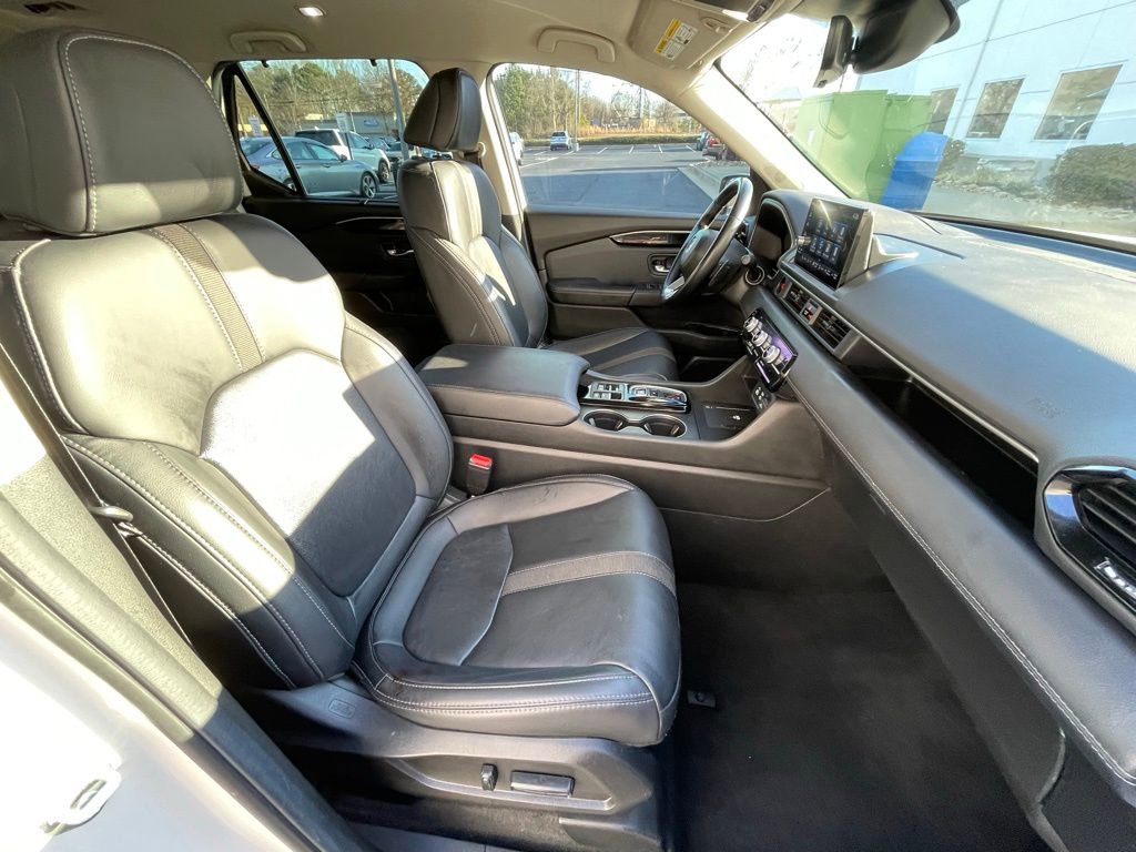Certified 2025 Honda Pilot EX-L image 32