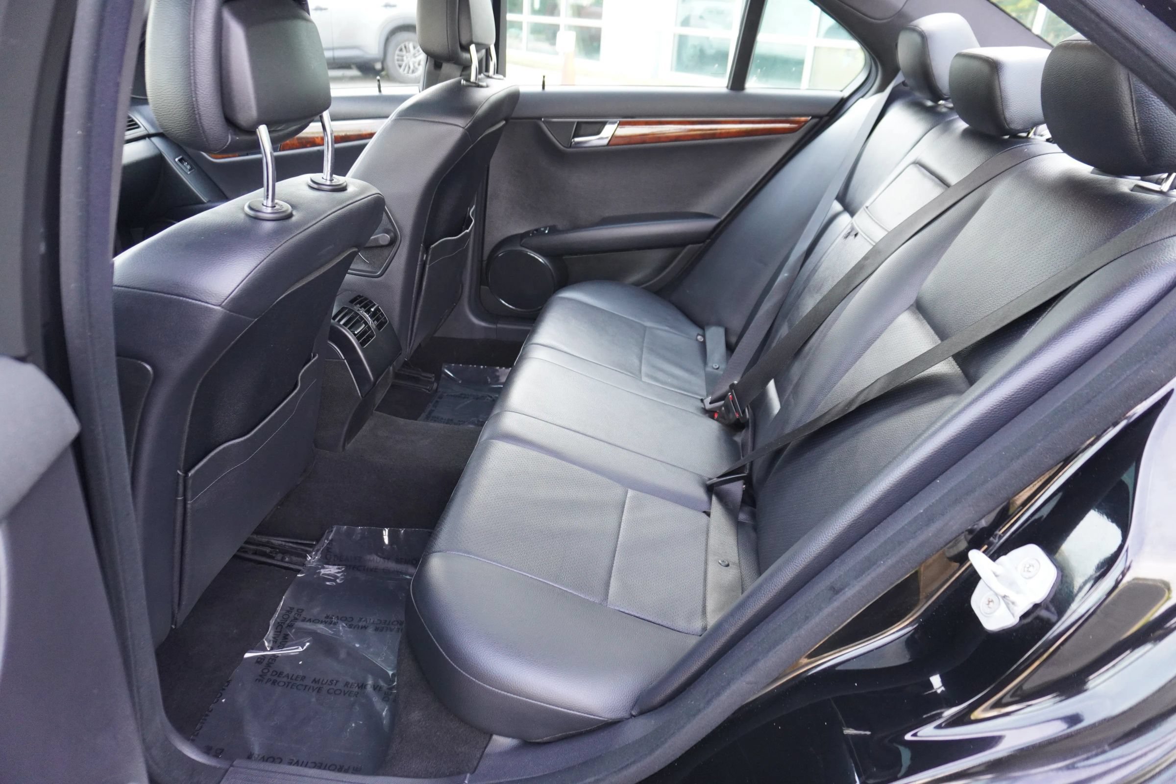 Used 2011 Mercedes-Benz C 300 Sedan image 11