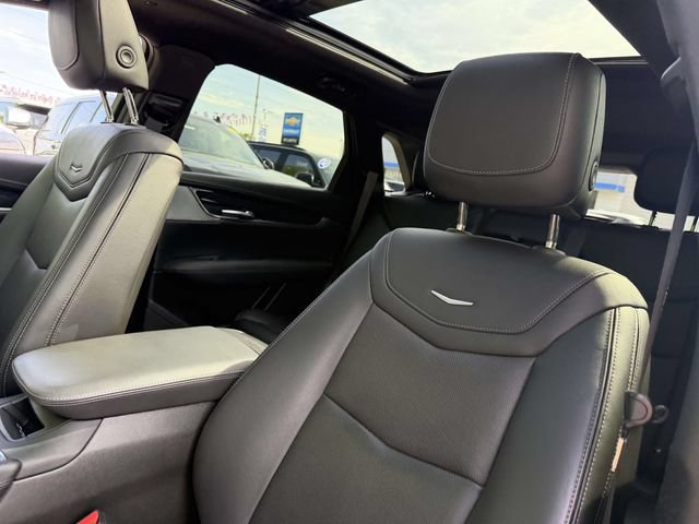 Certified 2023 Cadillac XT5 Premium Luxury AWD/4WD image 23