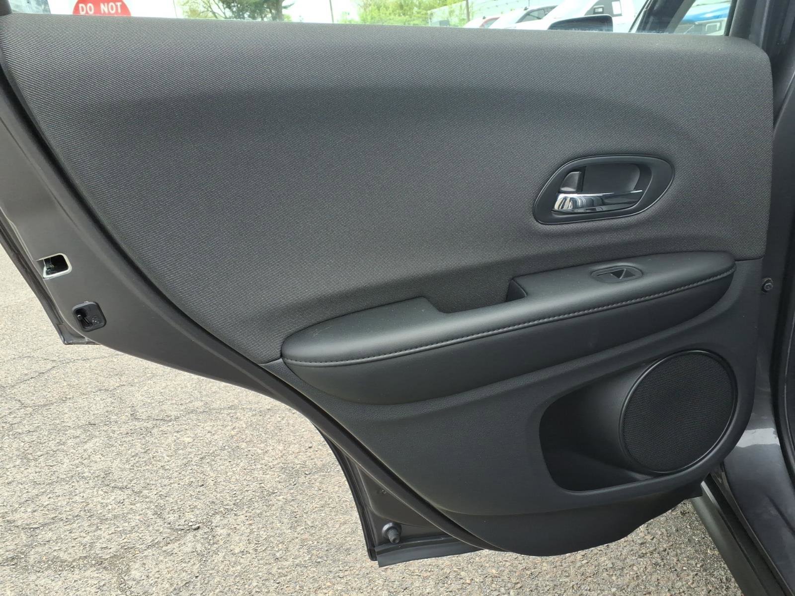 Used 2020 Honda HR-V LX image 22