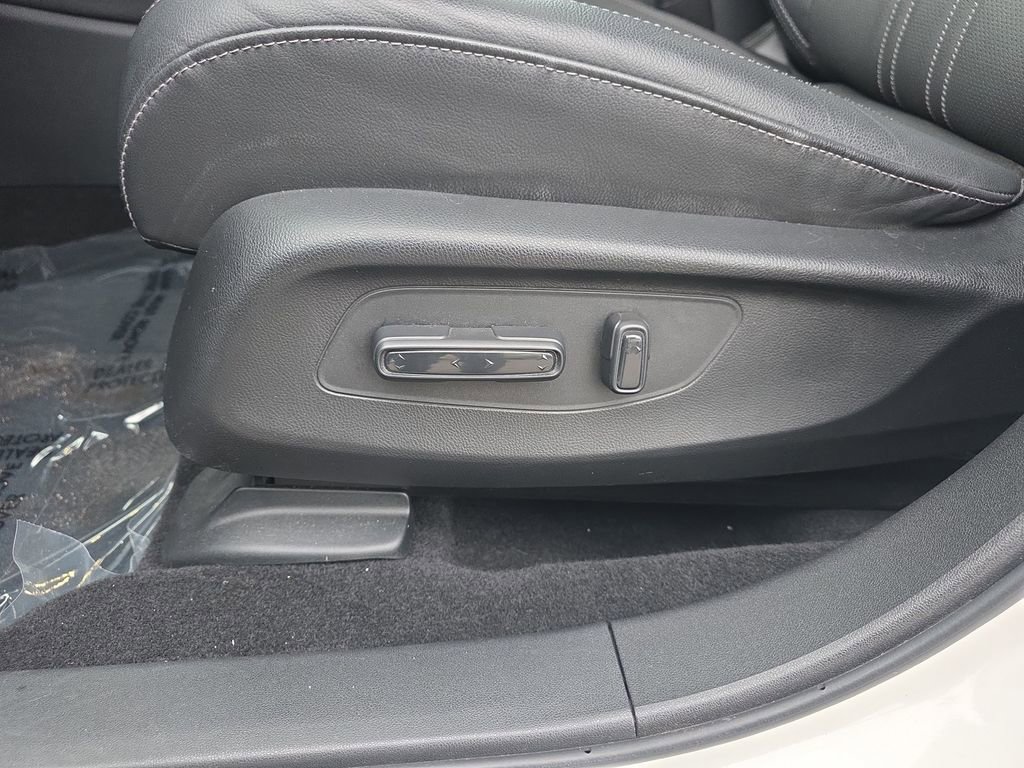 Used 2023 Honda HR-V EX-L image 39