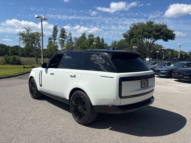 Used 2025 Land Rover Range Rover SE AWD/4WD image 10