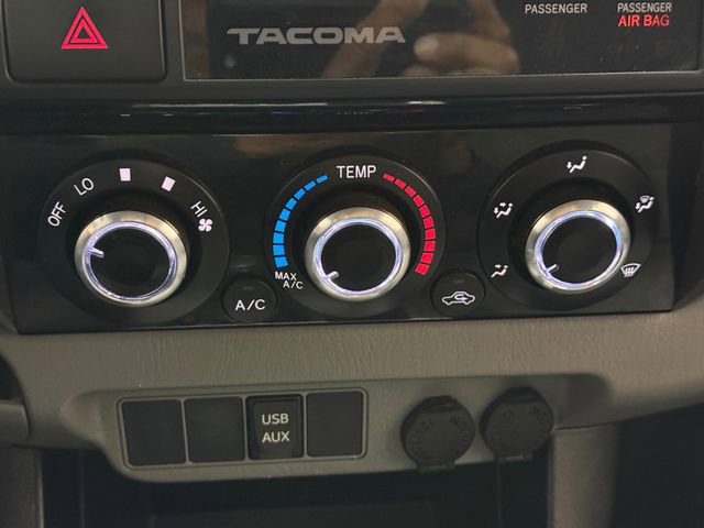 Used 2015 Toyota Tacoma PreRunner w/ SR5 Package RWD image 17