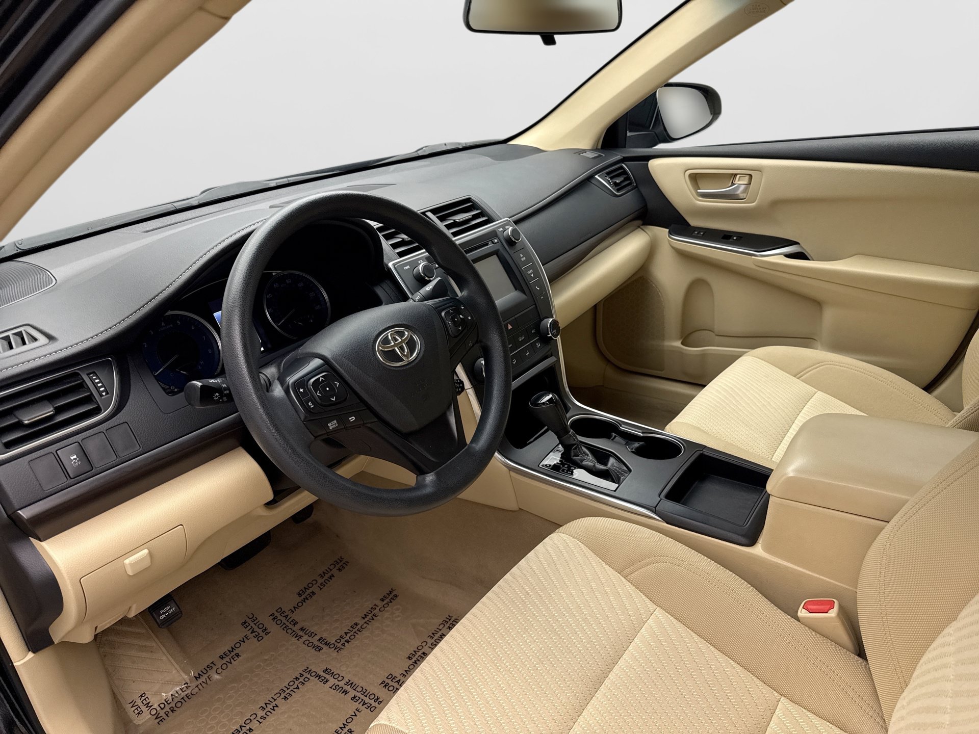 Used 2017 Toyota Camry LE FWD image 10