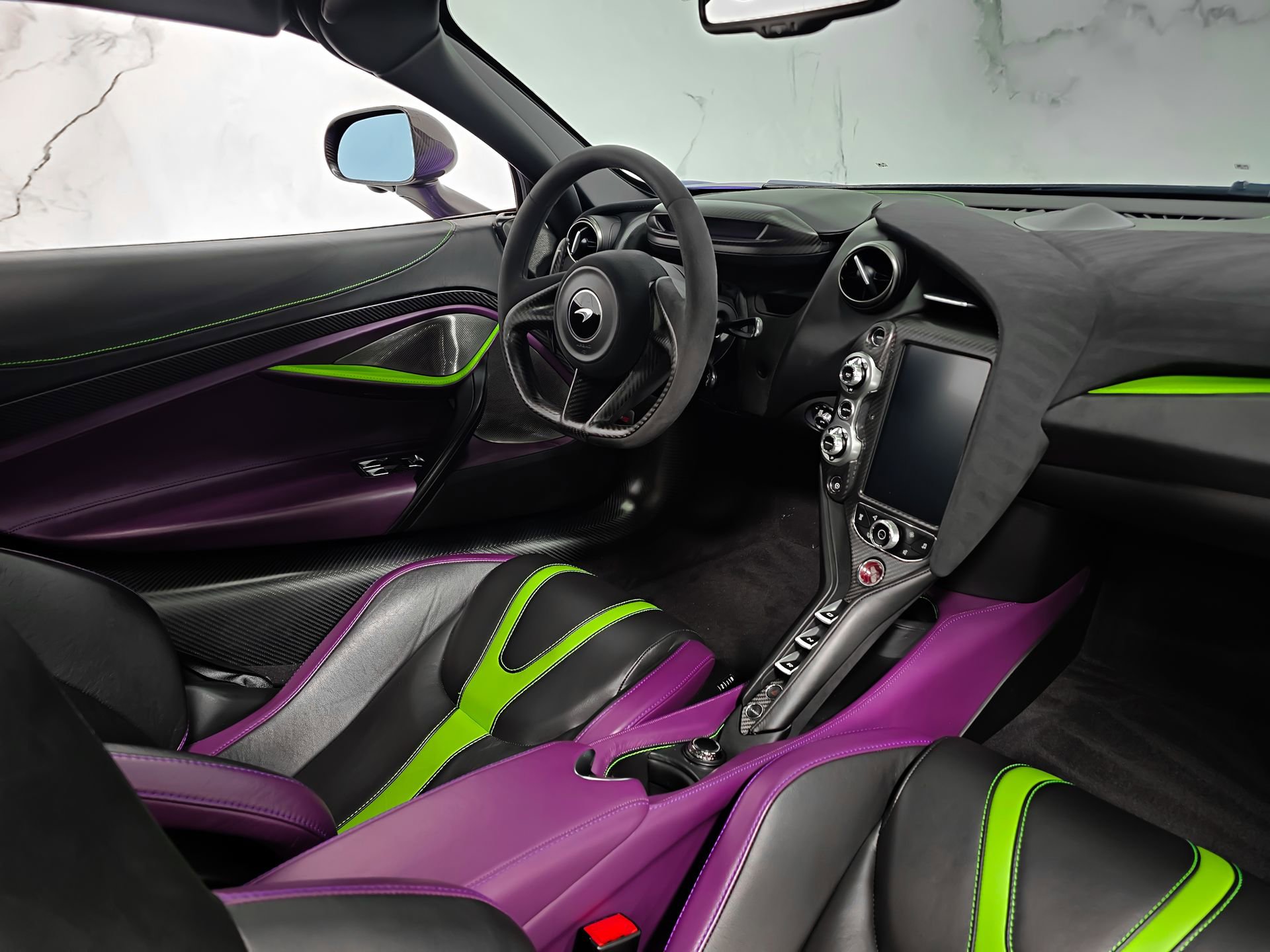 Used 2019 McLaren 720S RWD image 27