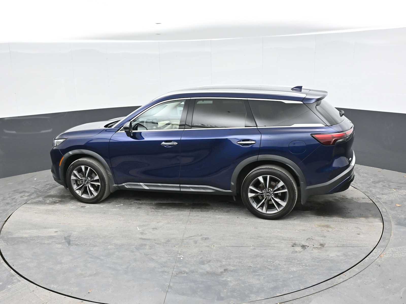 Used 2023 INFINITI QX60 Luxe w/ Cargo Package AWD/4WD image 35