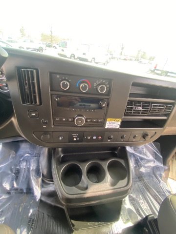 Used 2014 Chevrolet Express 2500 image 20