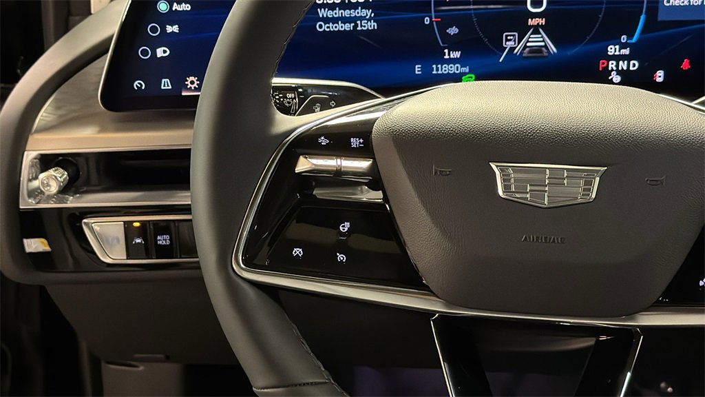 Used 2025 Cadillac Lyriq Sport image 22