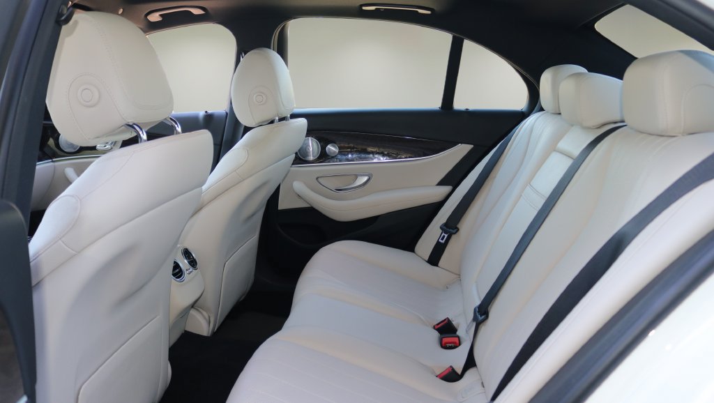 Used 2020 Mercedes-Benz E 350 Sedan image 13