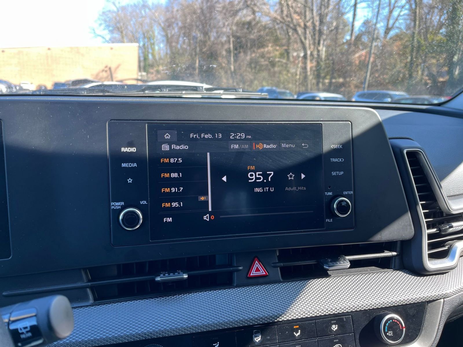 Used 2025 Kia Sportage LX image 20