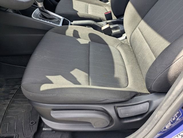 Used 2021 Hyundai Venue SE FWD image 15