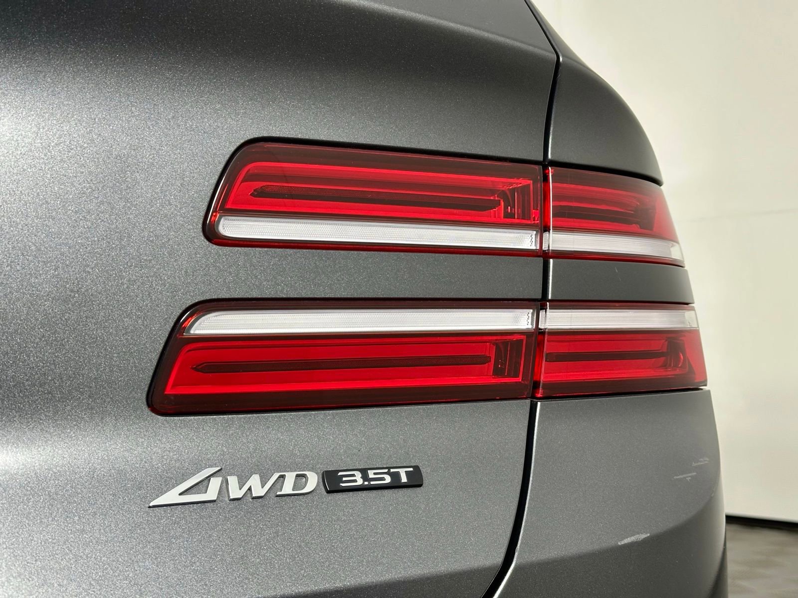 Used 2022 Genesis GV80 3.5T Prestige Signature image 14