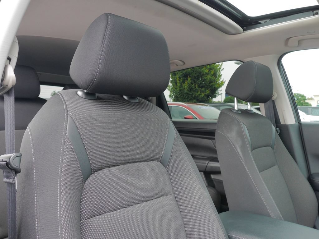 Used 2025 Honda CR-V EX image 14
