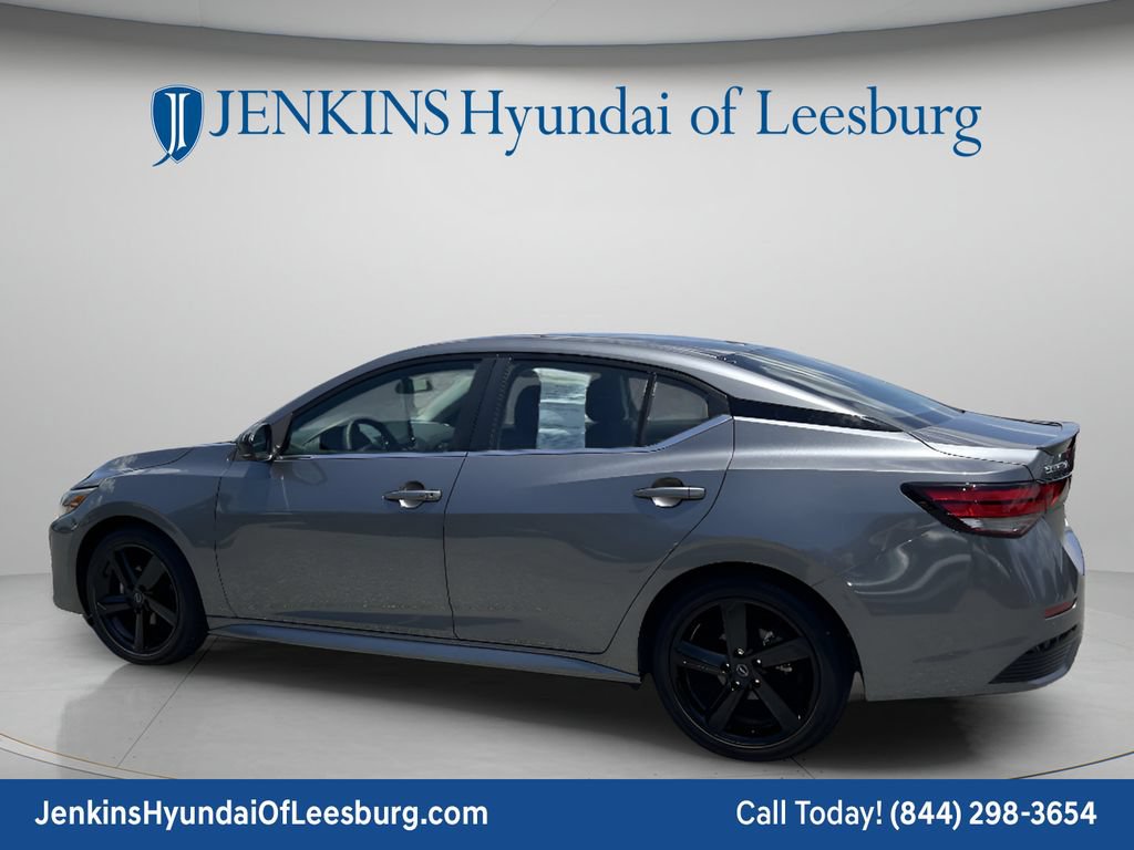 Used 2024 Nissan Sentra SR FWD image 8