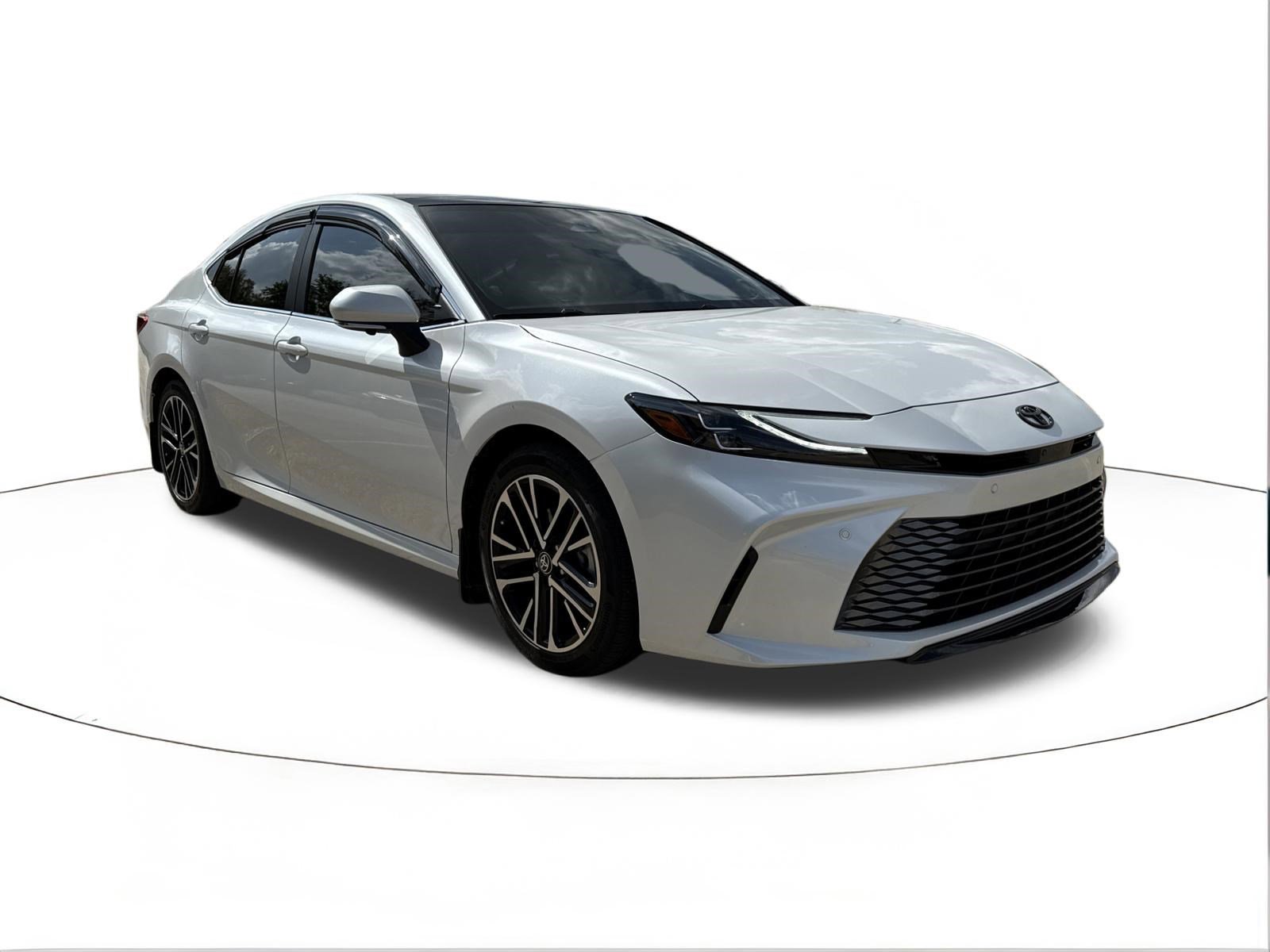 Used 2026 Toyota Camry XLE w/ Premium Plus Package image 1