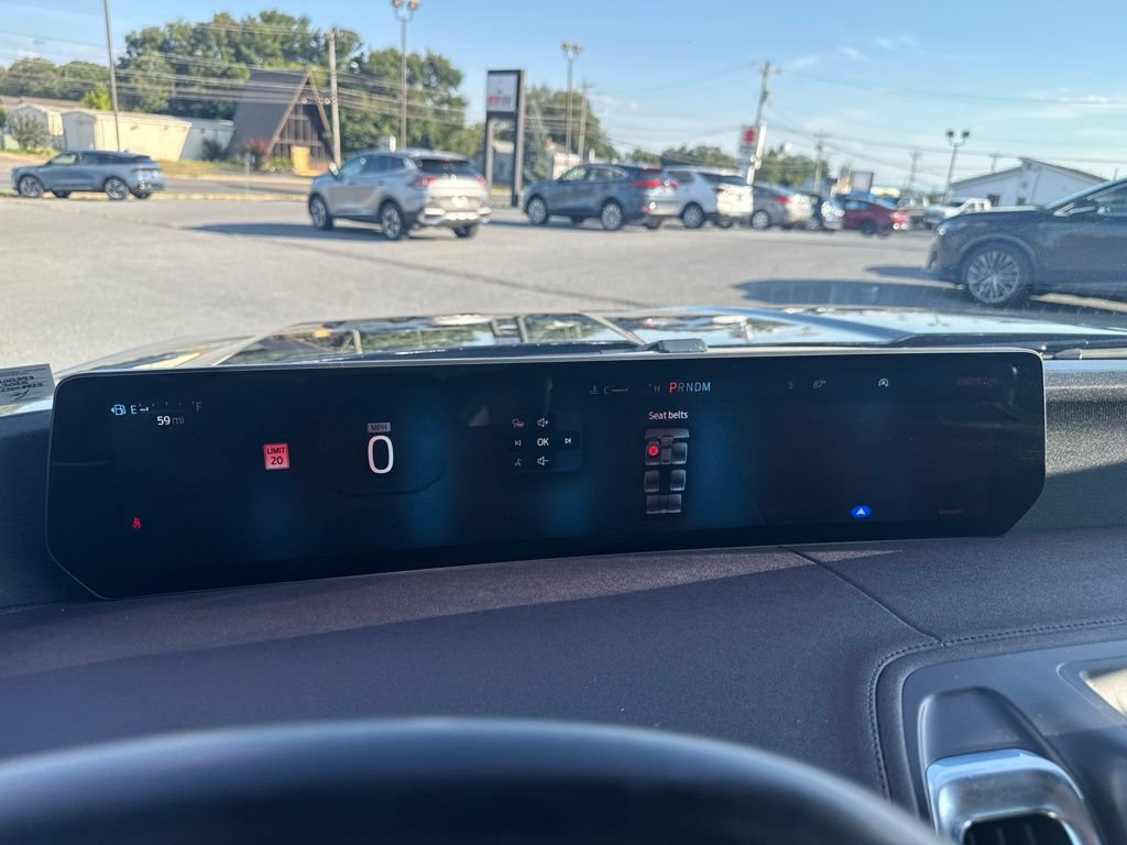 Used 2025 Ford Expedition Platinum w/ Platinum Ultimate Package AWD/4WD image 32