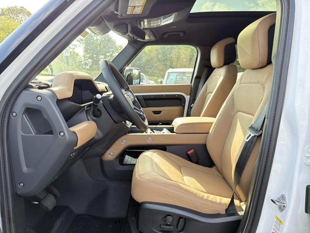New 2026 Land Rover Defender 110 S AWD/4WD image 3