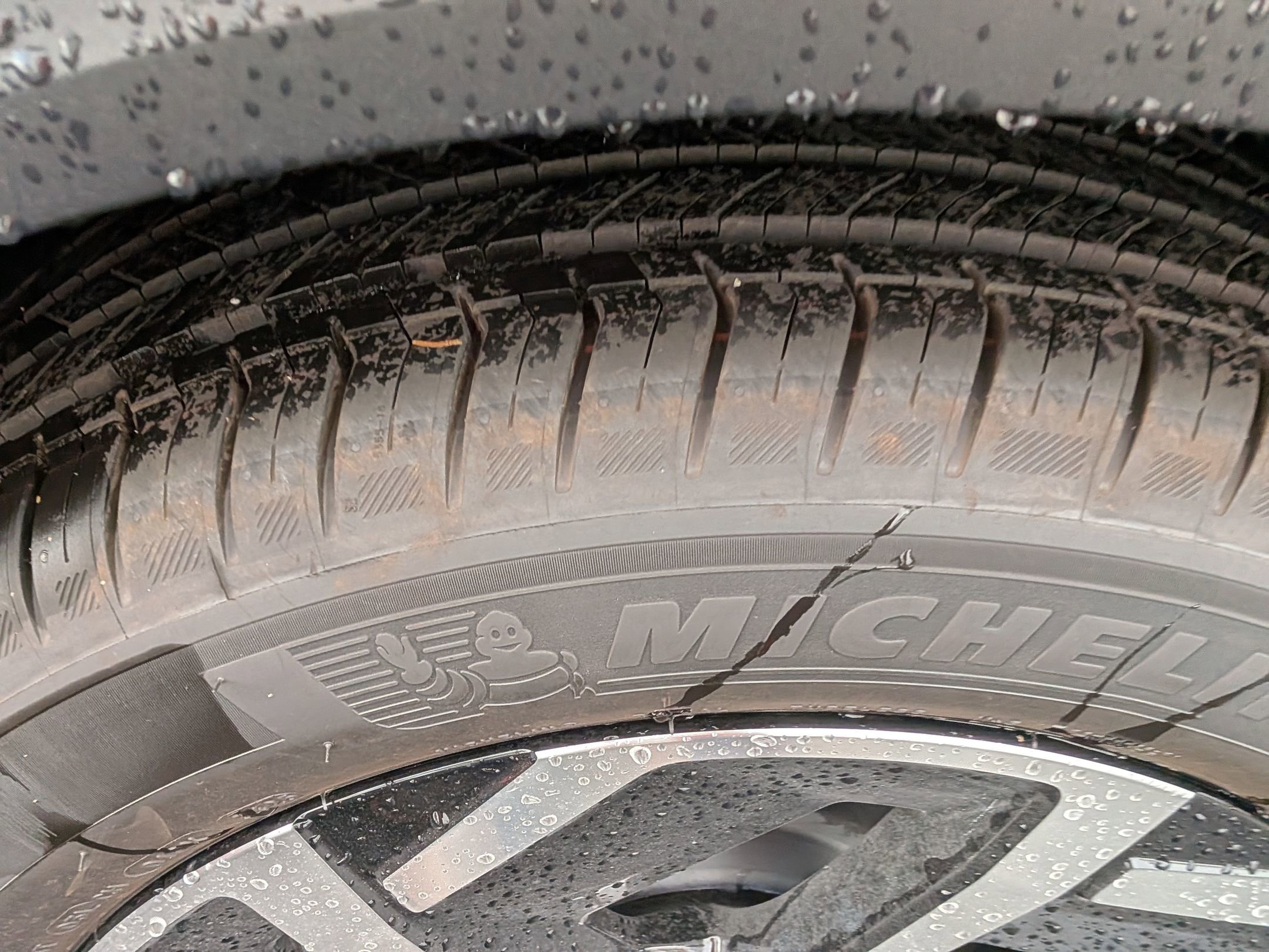 New 2026 Chevrolet Equinox EV LT image 12