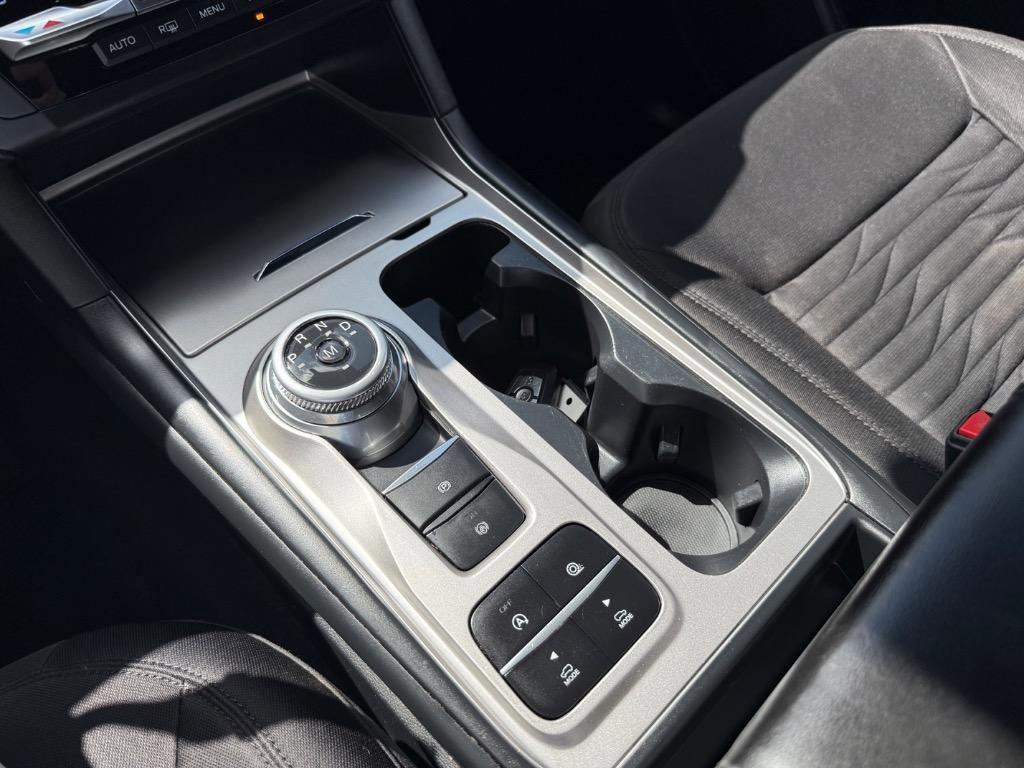Used 2020 Ford Explorer XLT image 26
