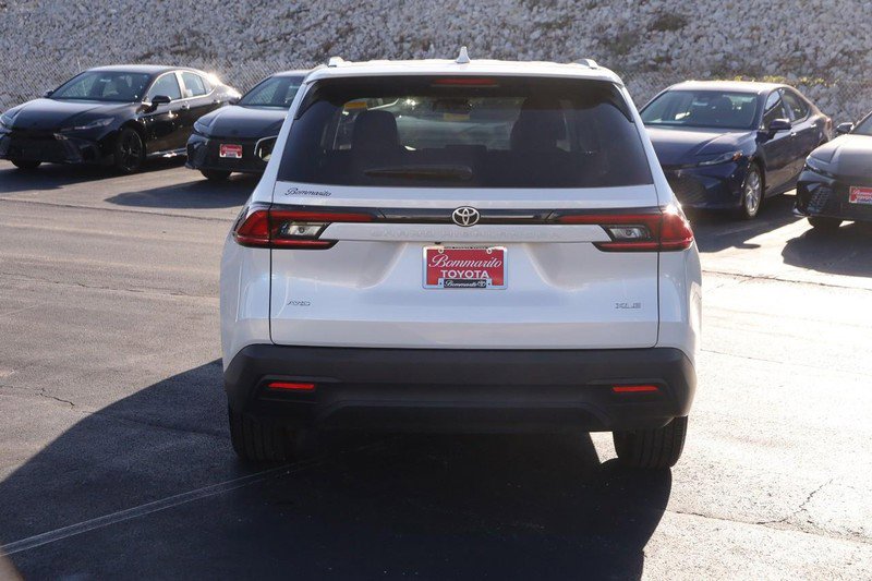 Used 2025 Toyota Grand Highlander AWD image 6