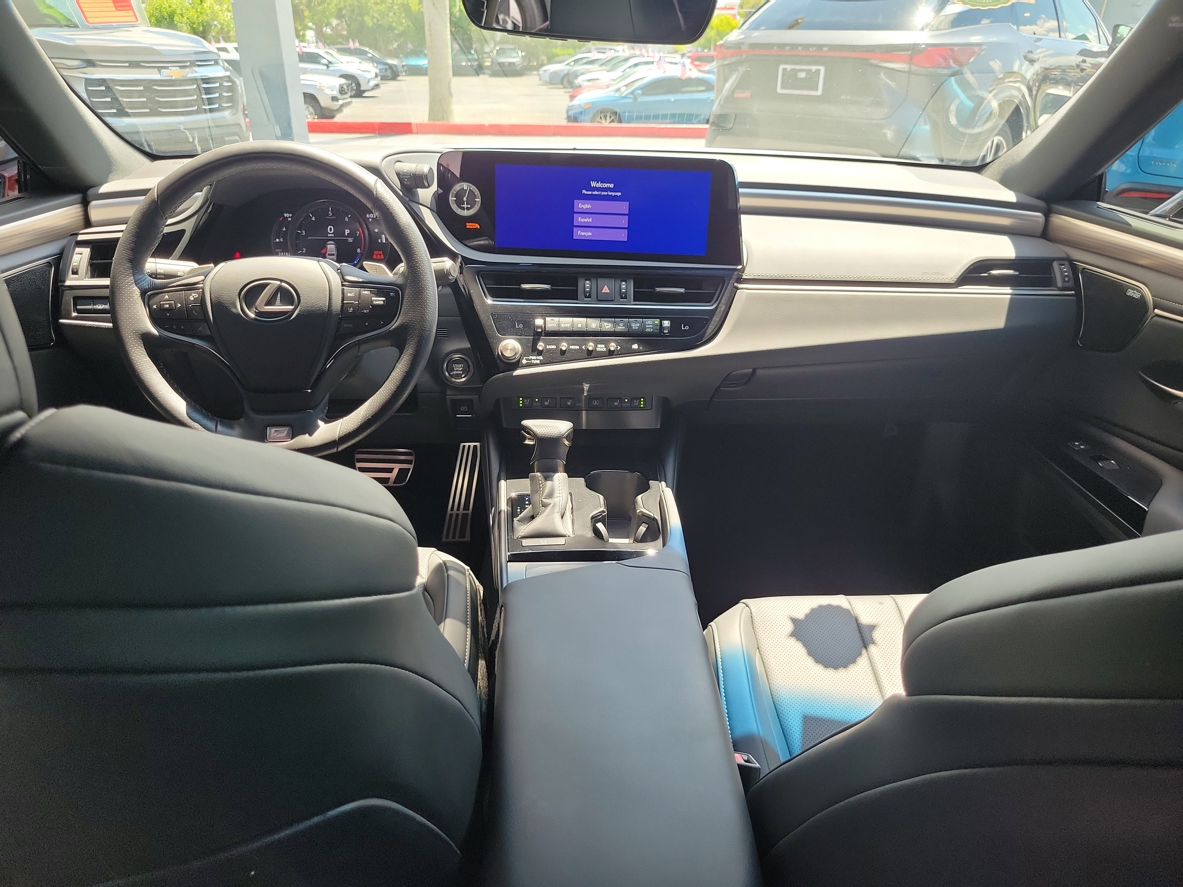 Used 2024 Lexus ES 350 F Sport w/ Accessory Package (Z2) FWD image 15
