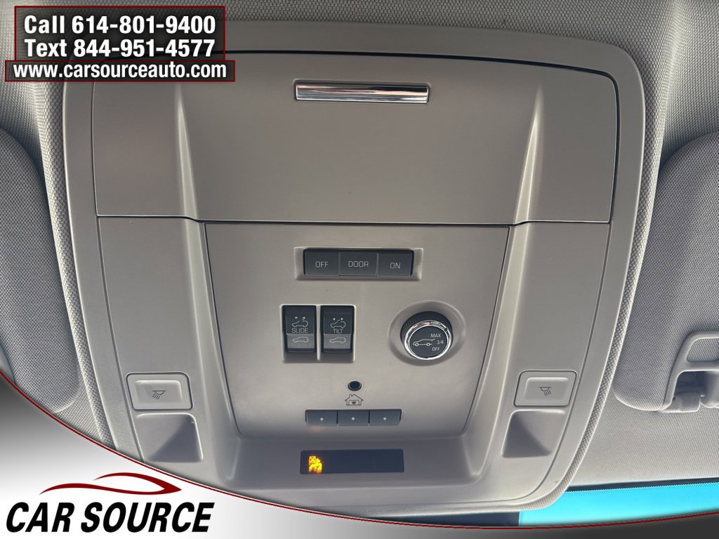 Used 2017 Chevrolet Suburban LT image 29