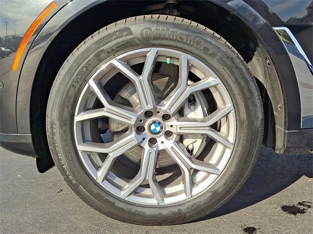 Used 2023 BMW X7 xDrive40i image 8