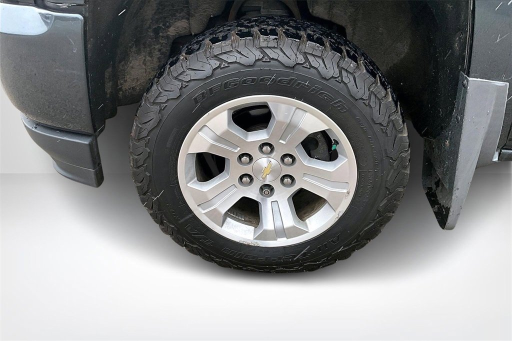 Used 2017 Chevrolet Silverado 1500 LT image 32