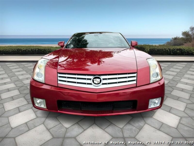 Used 2004 Cadillac XLR image 3