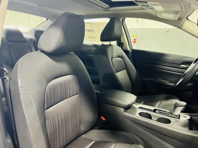 New 2025 Nissan Altima 2.5 SV w/ SV Special Edition Package image 32