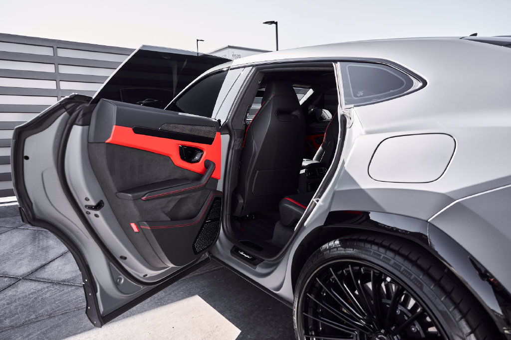 Used 2025 Lamborghini Urus S AWD/4WD image 27