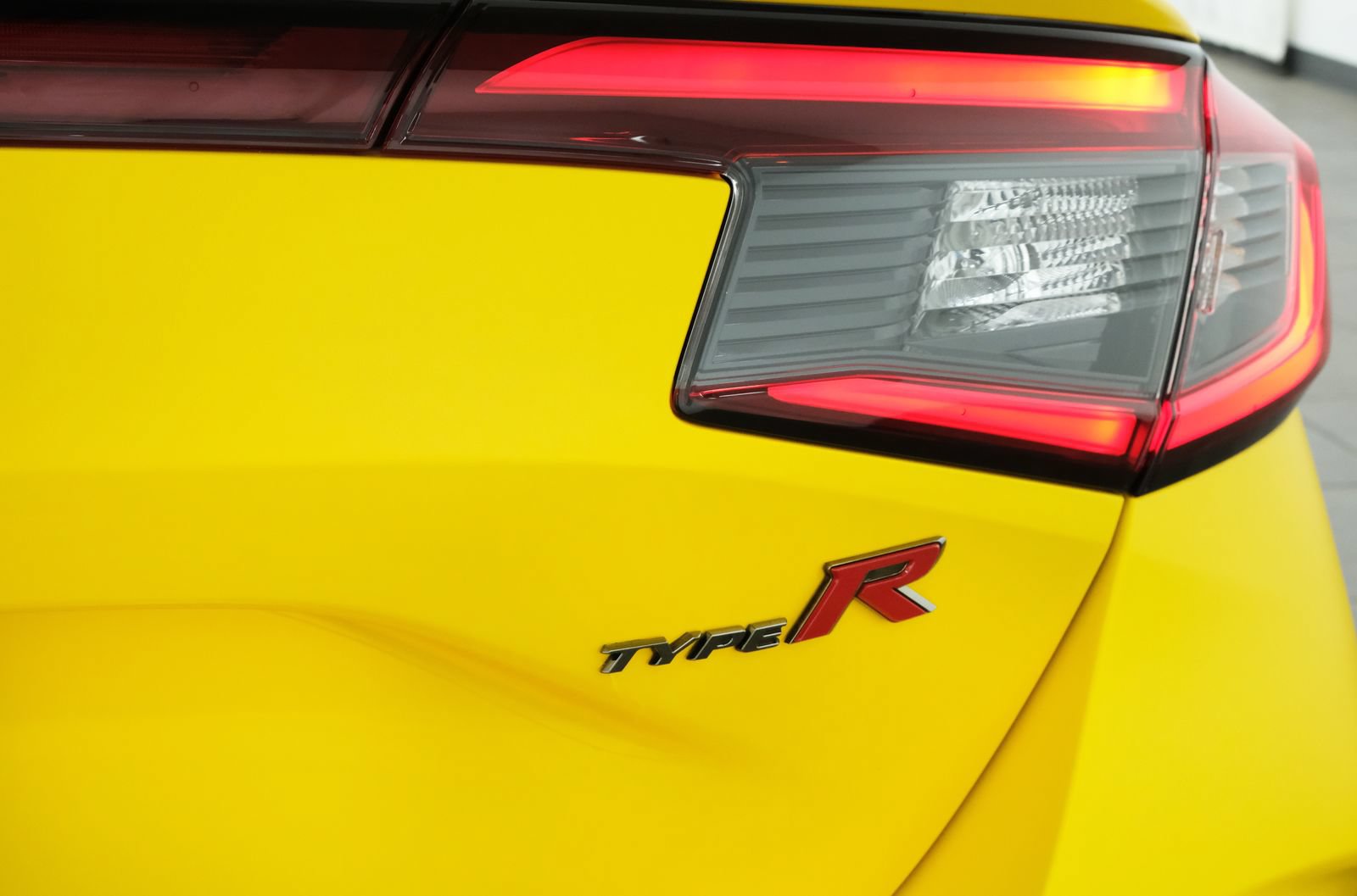 Used 2024 Honda Civic Type R image 6