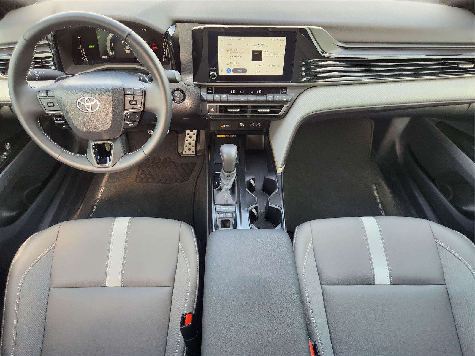 Used 2025 Toyota Camry SE w/ Convenience Package FWD image 26