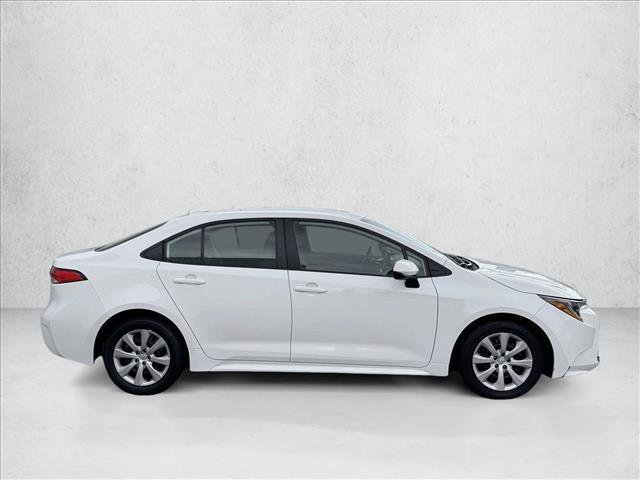 Used 2023 Toyota Corolla LE FWD image 4