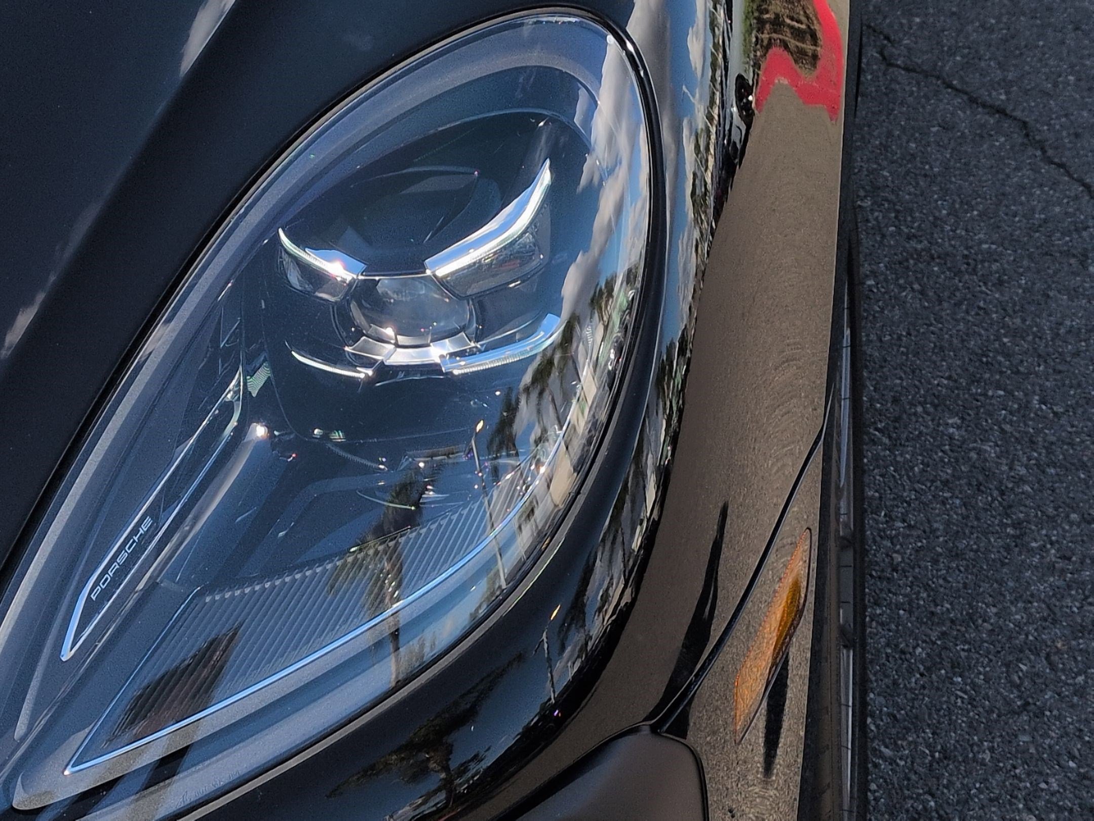 Used 2025 Porsche Macan Turbo image 6