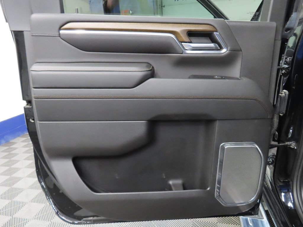Used 2024 Chevrolet Silverado 2500 High Country w/ High Country Premium Package image 70